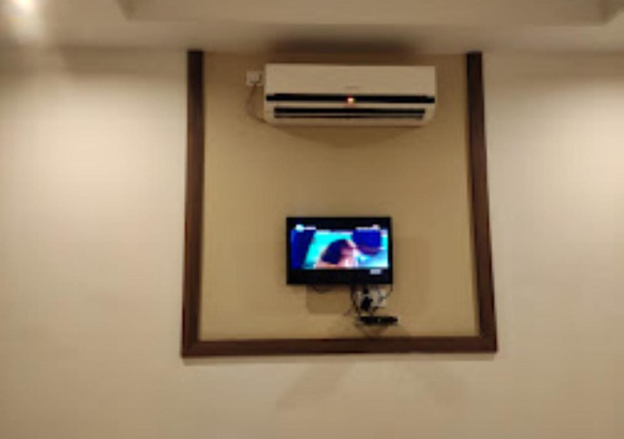 Hotel Jaltarang Kalmath Kankavali ภายนอก รูปภาพ