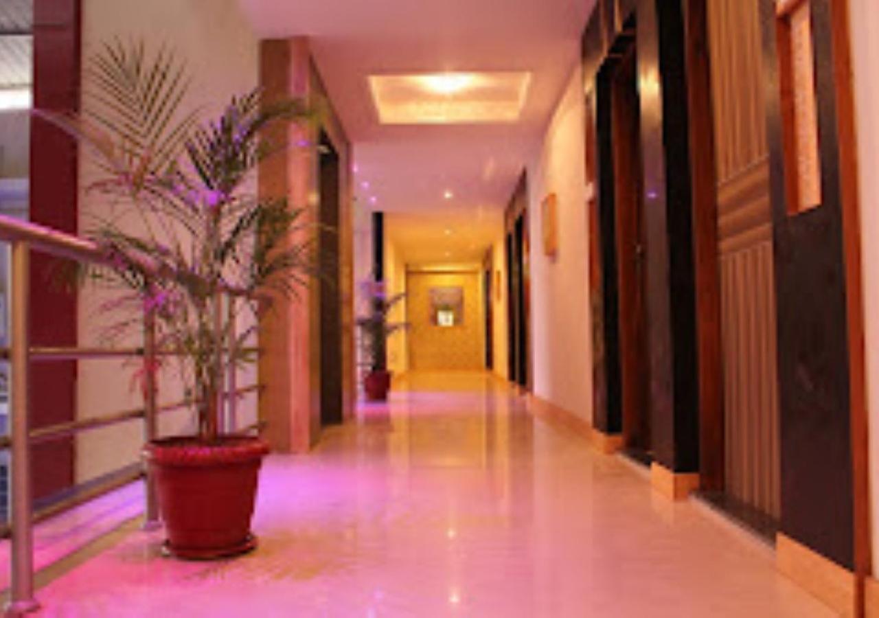 Hotel Jaltarang Kalmath Kankavali ภายนอก รูปภาพ